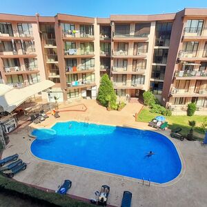 Renovated One-Bedroom Apartment with Pool View in Sea Grace
