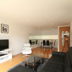 Amazing 2 bedroom Apt with 2 bathrooms