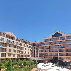 Furnished studio with balcony in Diamant Residence