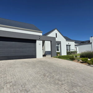 Immaculate Home In Boutique Estate, Langebaan