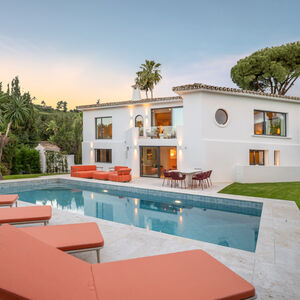 STUNNING MEDITERRANEAN VILLA WITH REFINED INTERIORS IN NUEVA