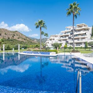 MODERN GROUND FLOOR APARTMENT IN ARRAYANES GOLF