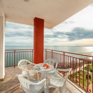 Sea View 2-Bedroom Apartment, Panorama Fort Beach