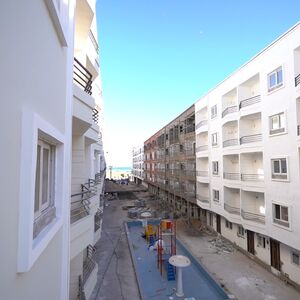 🌊 1-Bedroom Apartment with Pool & Promenade View 