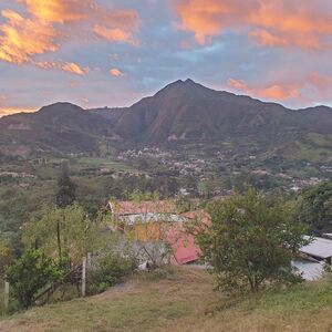 Exceptional Property in a Unique Natural Setting!