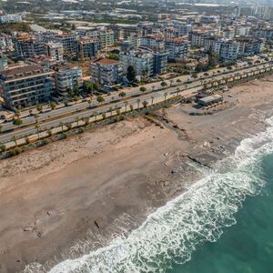 Luxus 1+1 Wohnung direkt am Meer in Kestel