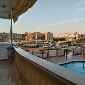 FOR SALE &ndash; Prime 2BR Apartment in Redsea View Compound