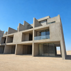 town house 195 Sqm + Garden 77 Sqm located at long beach 