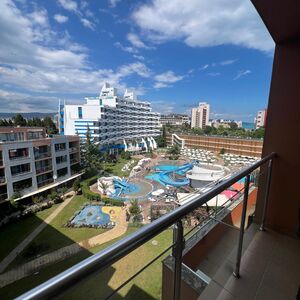 Spacious 1-Bedroom Apartment in Trakia Plaza, Sunny Beach