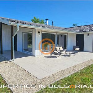 New-Built 3-Bedroom Ski Bungalo, Borovets Resort