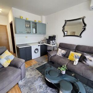 Furnished 2-Bedroom Apartment in Sunny Day 6