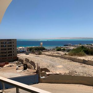 READY 1 Bedroom apartment with sea view in downtown Hurghada