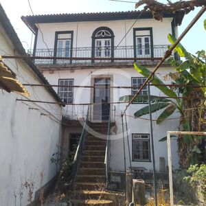 Edif&iacute;cio para habita&ccedil;&atilde;o no centro de Viseu