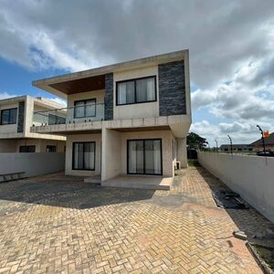 EXECUTIVE 3-BEDROOM DETACHED HOME FOR SALE@ AMRAHIA