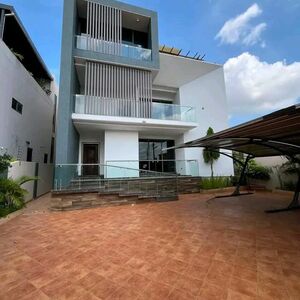 MODERN 4-BEROOM TOWNHOME FOR SALE@ EAST LEGON