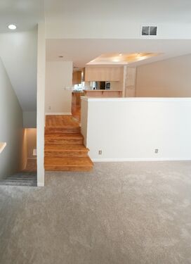 STAIRS TO DINING/KITCHEN