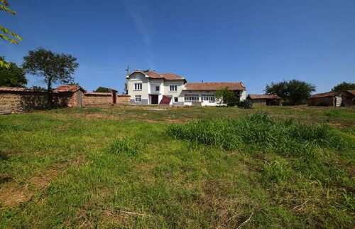 House from bottom of gard