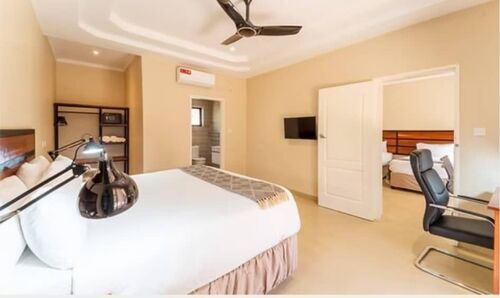 Family Room Interleading