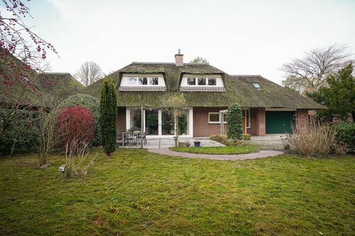 Rietgedekt geschakeld fam