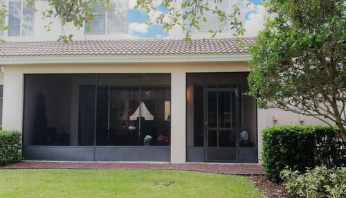 Private Screened Lanai