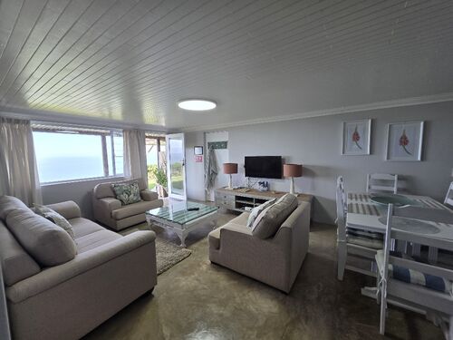 LOWER LEVEL FLATLET