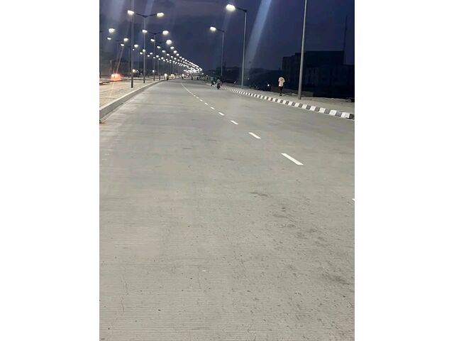 Road infornt of Downtown