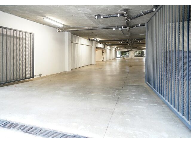COMMON AREA GARAGE