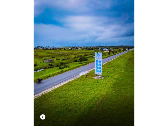 LAC by the Main Road