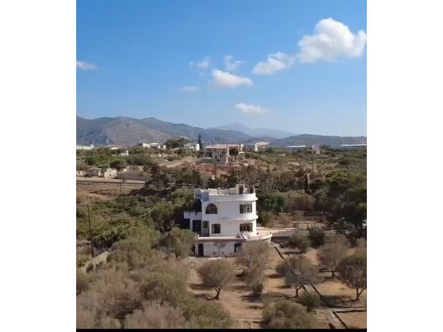 700 m from the beach 