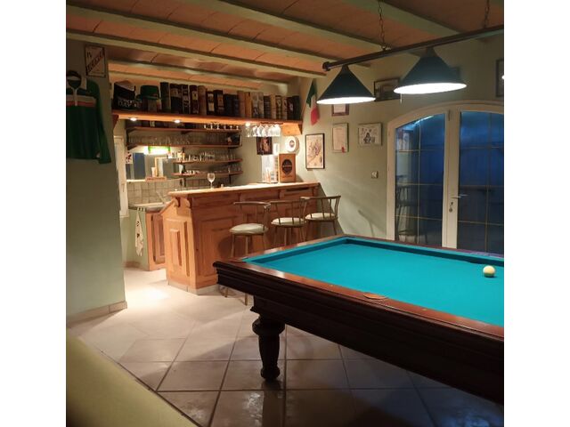 Snooker room