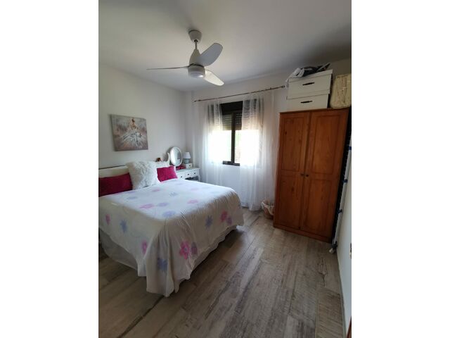 Upstairs 2nd Bedroom