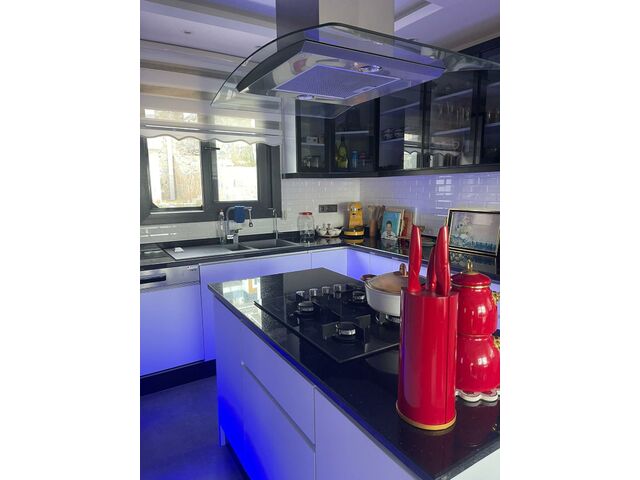 Large kitchen