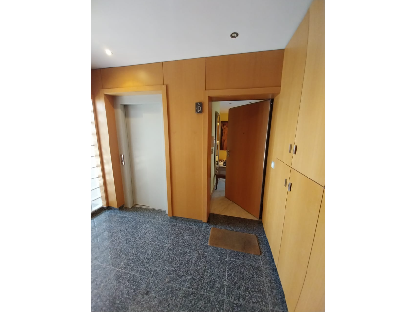 Hallway / Entrance