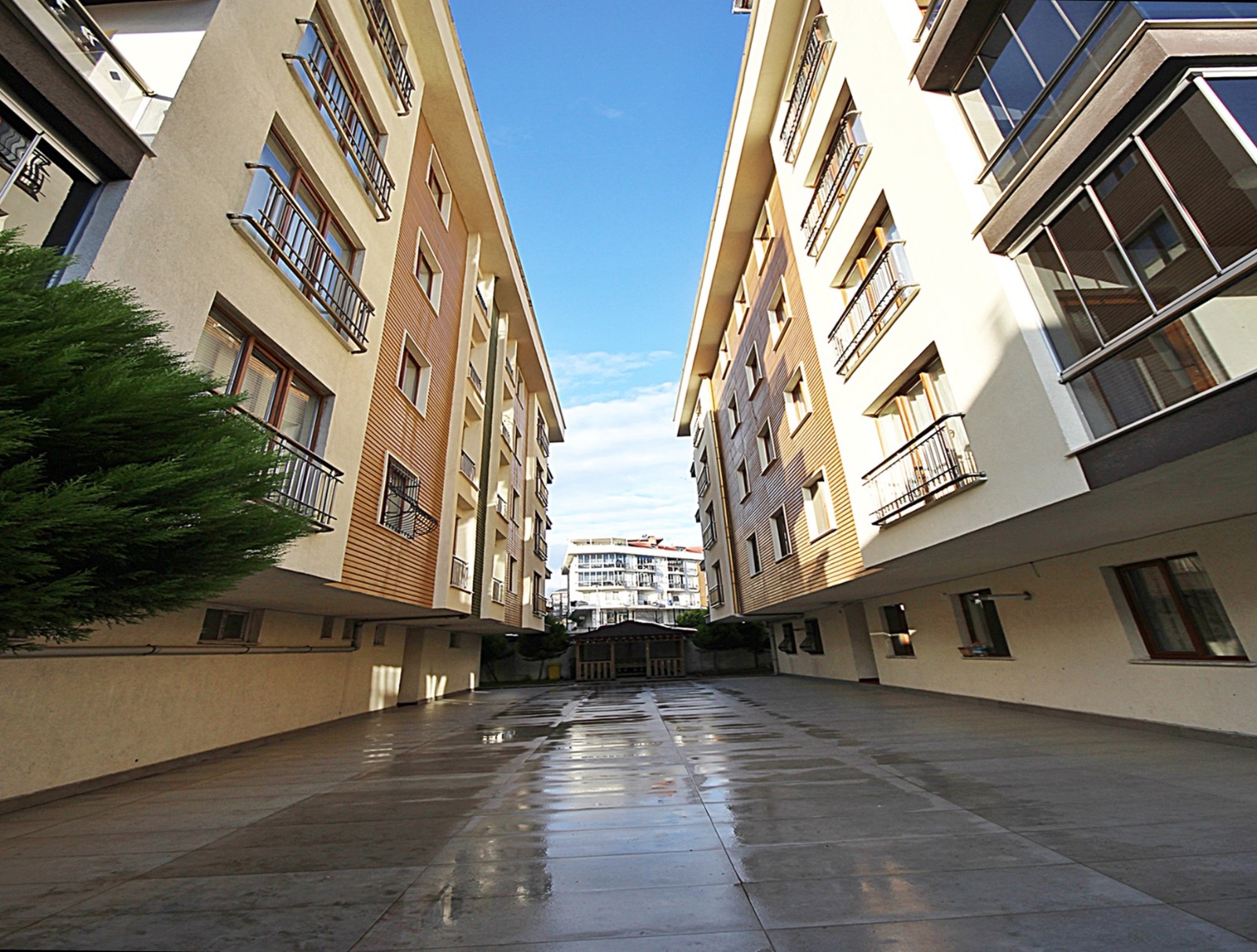 4+2 BEYLİKDÜZÜ KAVAKLI DENİZ CEPHE HUZUR DOLU BİR YAPI (Turkey