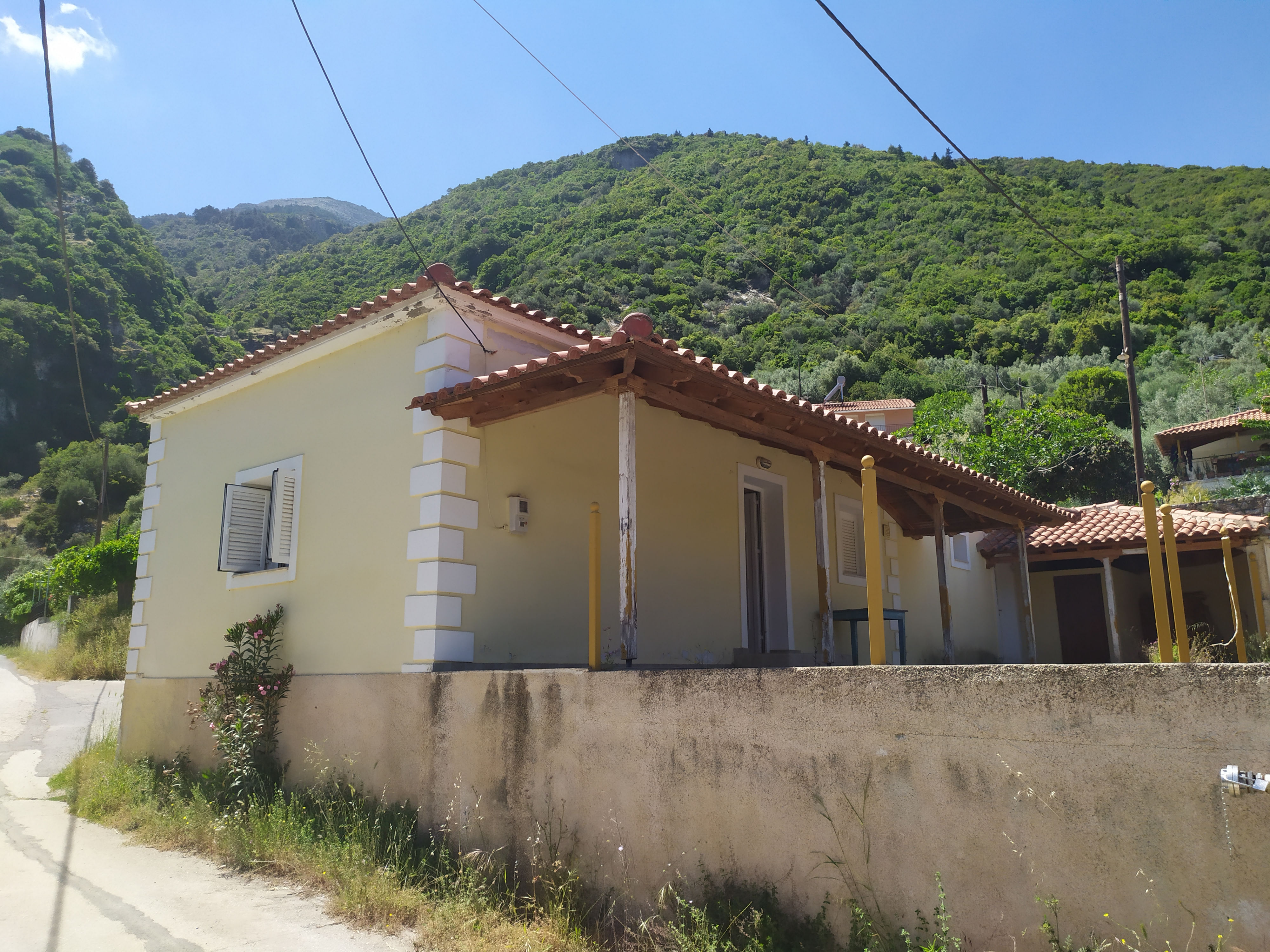 Sale, Detached House 96m² at Vordonia, Sparta, € 65.000 (Greece, Lakonia, Vordonia, Sparta