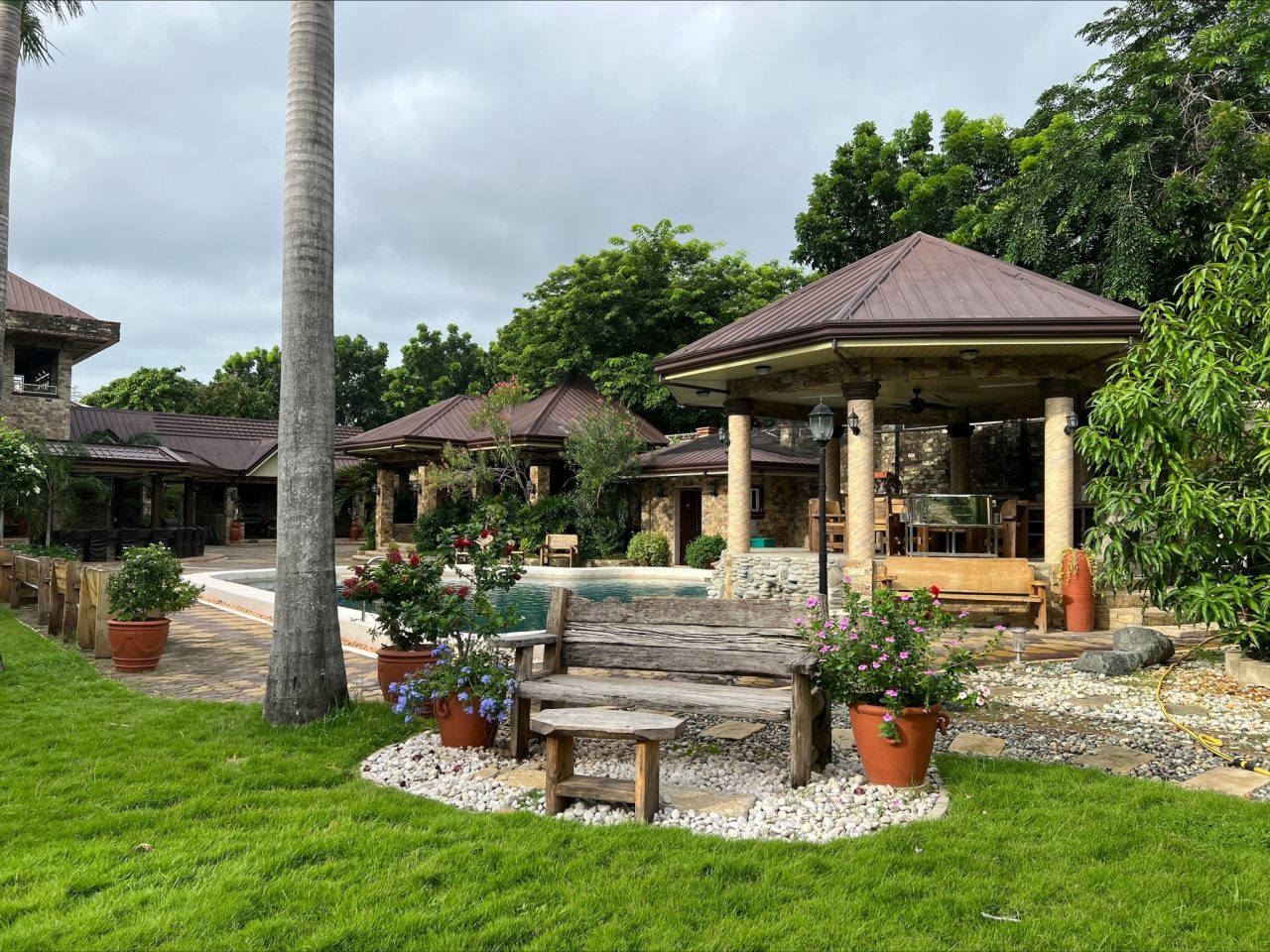 5STAR RESORT AND/OR FIRST CLASS PRIVATE ESTATE FOR SALE (Philippines